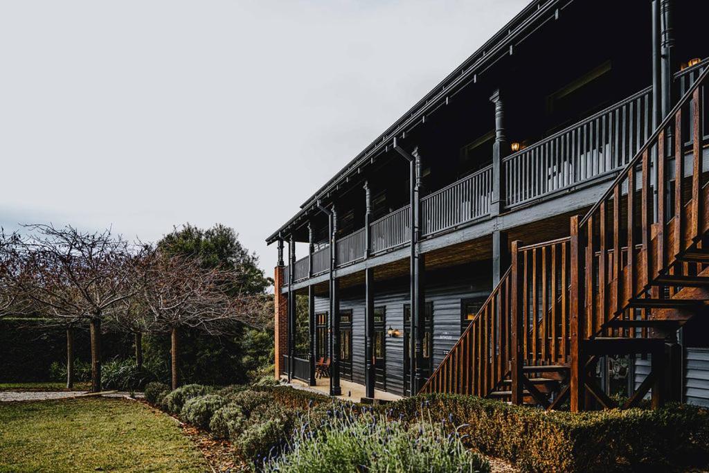 Hotel Bellinzona Hepburn Springs Exterior foto
